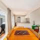 Delightful Garden Villa, Окленд - Фото 10