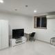 Large, Family Room with Spacious, Private Balcony - GE, Holroyd (foto 4)