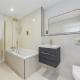 Prime Location 4-Bed Home in Croydon with Parking, Coulsdon (fotografie 3)