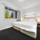 Spacious 2-Bed Conveniently by Lake Tuggeranong, Tuggeranong - Fotografie 4