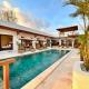 Villa Chris - Stunning 4BR with Ocean & Sunset View, Uluwatu - Fotografie 9