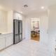 Tulsa Retreat with Backyard Oasis and Putting Green!, タルサ - 写真 10