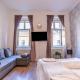 Chic & Modern 1BR Apt, Prime Spot, Вена - Фото 3