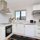 Broadbent Townhouse - Christchurch Holiday Homes - Photo 8