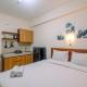 Comfy Studio at Bogorienze Apartment near The Jungle Waterpark By Travelio Pamoyanan - Fotografie 2