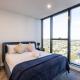 Modern 2BR Abode with Balcony View Gym Access Glen Waverley - Fotografie 4
