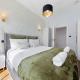 Prime Central London Stay, modern Apartments with AC, Лондон (фото 4)