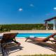 House Anka, Tinjan (photo 4)