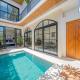 Villa Twin 1 - Stylish 3 bedroom VILLA w private pool in Berawa