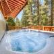 Knotty and Nice - 4BR w Private Hot Tub, Close to Lake Тахо-Виста - Фото 3