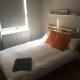 Double Bedroom in shared house closer to city center Reading - Fotografie 9