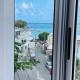 Stunning beachfront apartment, Seaview, 20 metres from beach