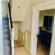 4-Bed House in Kildare Sleeps 8 with Parking, Kildare (Foto 8)