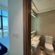 ASHRI Luxurious Apartment with Breathtaking Views in Azizi Creek Views, Fawad Dubaj - Fotografie 7