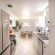 Stylish Cozy, Aesthetic, Stocked Kitchen, and Pet Friendly, Palmdale (zdjęcie 9)