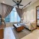 Sky Suites Calm 2BR Suite at KLCC, Куала-Лумпур - Фото 1