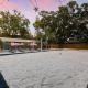 Urban Escape Artificial Beach W Volleyball Pit, Clearwater - Fotografie 6