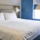 Holiday Inn Express & Suites Lakeland North I-4 by IHG - Photo 4
