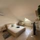 Leme Bedje - Two bedroom, Pool, WiFi & Beachfront, Santa Maria (photo 8)