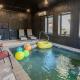 Family Cabin with Pool - Gym - Hot Tub - Game Room