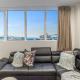 Modern 2BR Penthouse for Families by Zodiak Stays, Окленд - Фото 6