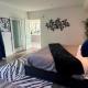 The Century City Cozy 3 Bedroom Apartment with free parking! 303, Los Angeles - Foto 9