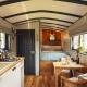 Lomu - Cosy Coastal Shepherd's Hut with Log-Burner and WiFi Haverfordwest - Foto 1