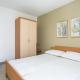 Apartments by the sea Slatine, Ciovo - 23332, Slatine (fotografie 9)