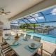 Villa Infinity by CoralVilla -modern, on water, pool Cape Coral - Foto 3