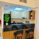 Stunning Studio with Rooftop Pool, Balcony & Gym, Dubai - Photo 7