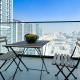 City Views & Comforts at Binghatti Emerald, Dubái - Foto 1