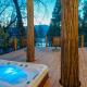 Lakeview Lodge w/ Boat slip, hot tub, lake views, Bass Lake