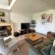 Luxury 1 bed house with shared pool, Saint-Savinien (fotografie 8)