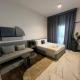Contemporary Studio with Views of the Burj, Dubaj - Fotografie 1