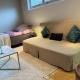 Coosy authentic swedish wooden studio apartment, 25 min to Stockholm city-Own entrance, Stockholm (Foto 2)