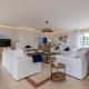 Windmill Beachfront Villa, Колареш (фото 4)