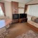Beautiful , spacious two bedroom caravan home Eastchurch - Photo 4