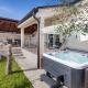 Nice Home In Valbandon With Jacuzzi, Valbandon - Fotografie 1