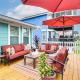 Steps to Beach Home with Deck in Galveston! - Foto 1