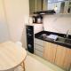 Simple and Cozy Studio at Benson Supermall Mansion Apartment By Travelio, Surabaja (fotografie 10)