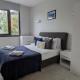 Modern 1 Bed Apt Bracknell- with parking - Fotografie 1