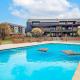 Modern Retreat in Waterfall Midrand with Pool & Restaurant, Kyalami - Fotografie 2