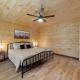 The Outlaw - The Ultimate Cabin with Pool, Hot Tub & Games!, Sevierville (foto 8)