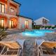 Villa in Visnjan with Private Heated Pool Višnjan - Photo 10