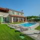 Villa in Srebrni i with Pool near Marea Beach, Štuti (fotografie 6)