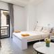 Sky hotel - Rooms & Free laundry - 50m to Royal Palace, Phnom Penh (photo 6)