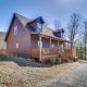 Pet-Friendly Shenandoah Cabin with Fire Pit and Grill!, Shenandoah (foto 2)