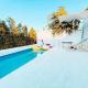 7 Class Pool Villa