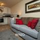 Cosy and Beautiful 2-bed Home in Lincoln by Renzo, Free Parking, Close to City Centre - Photo 4