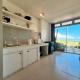 Beachfront Apartment with Kitchen and Outdoor Seating Area, Boracay (zdjęcie 4)